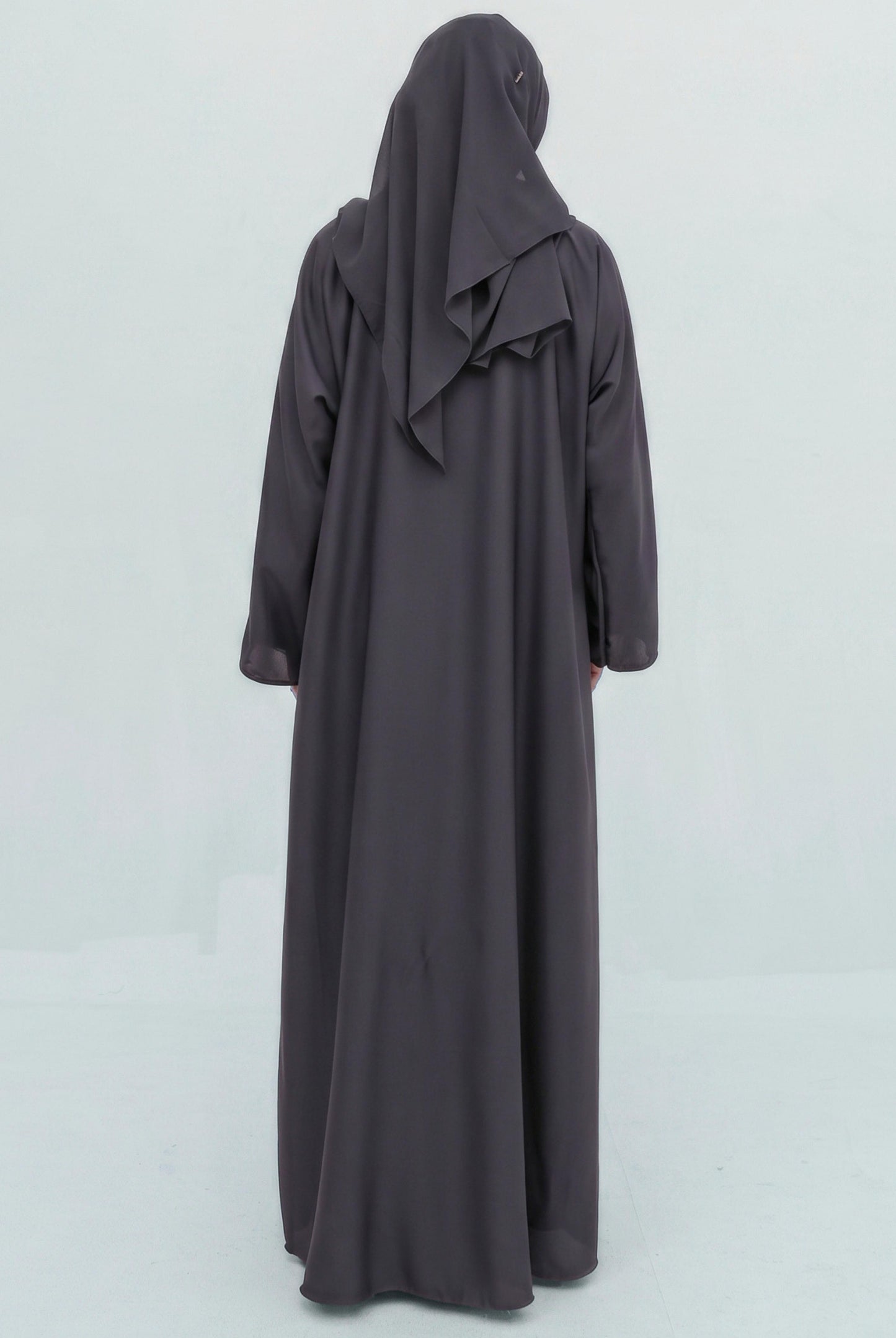 closed abaya gray from back